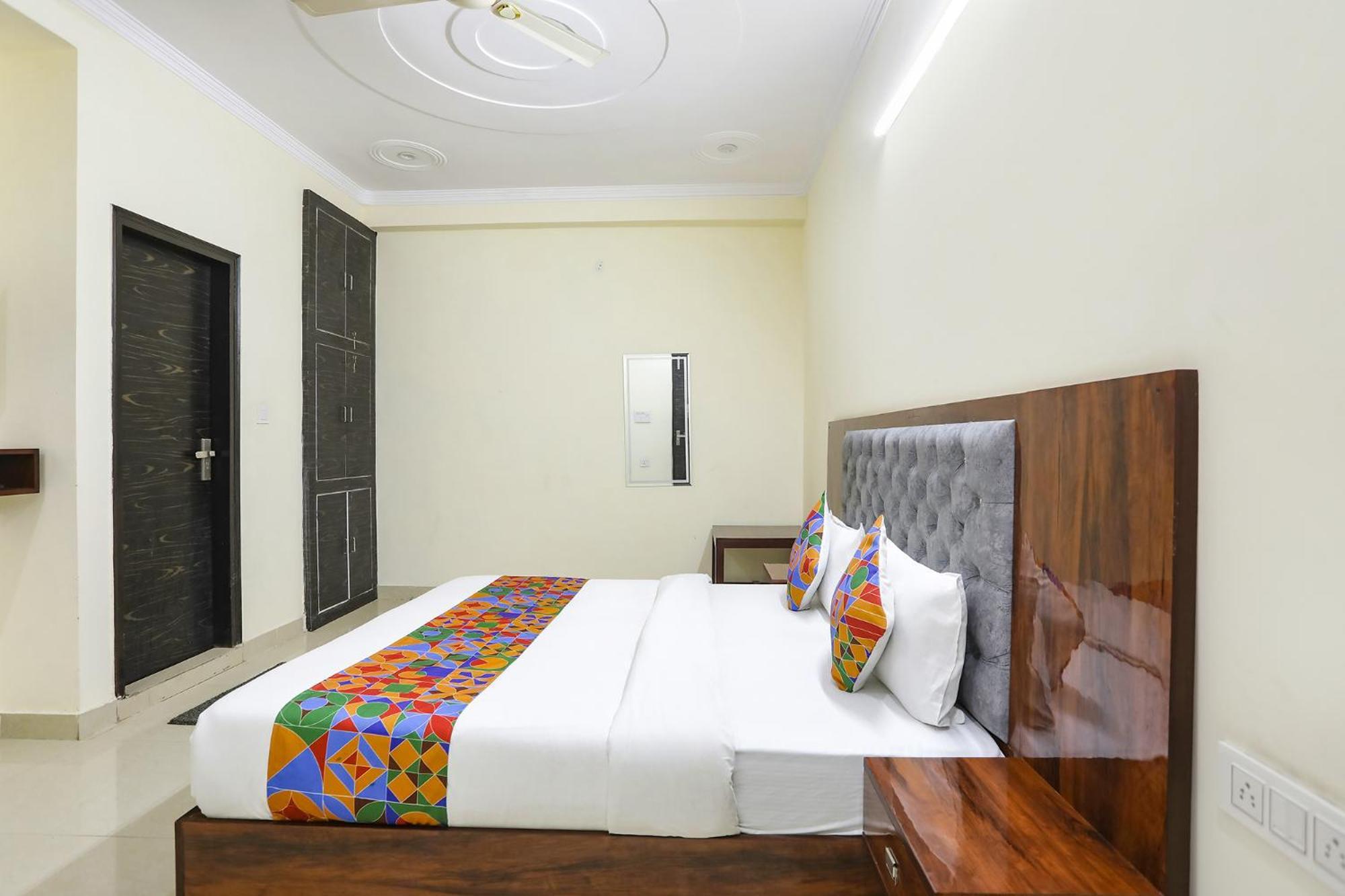 Fabexpress Asp Royal Residency Inn- Janakpuri Delhi  Exterior photo