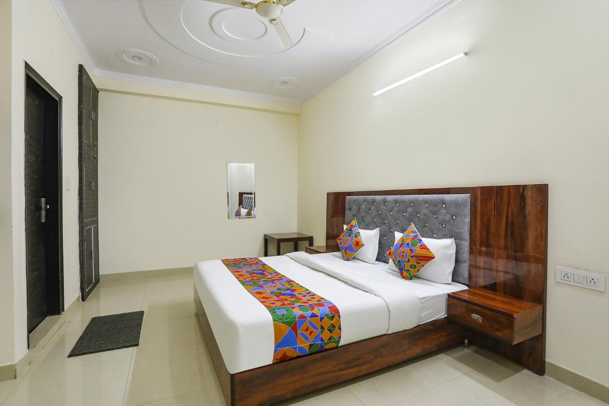 Fabexpress Asp Royal Residency Inn- Janakpuri Delhi  Exterior photo
