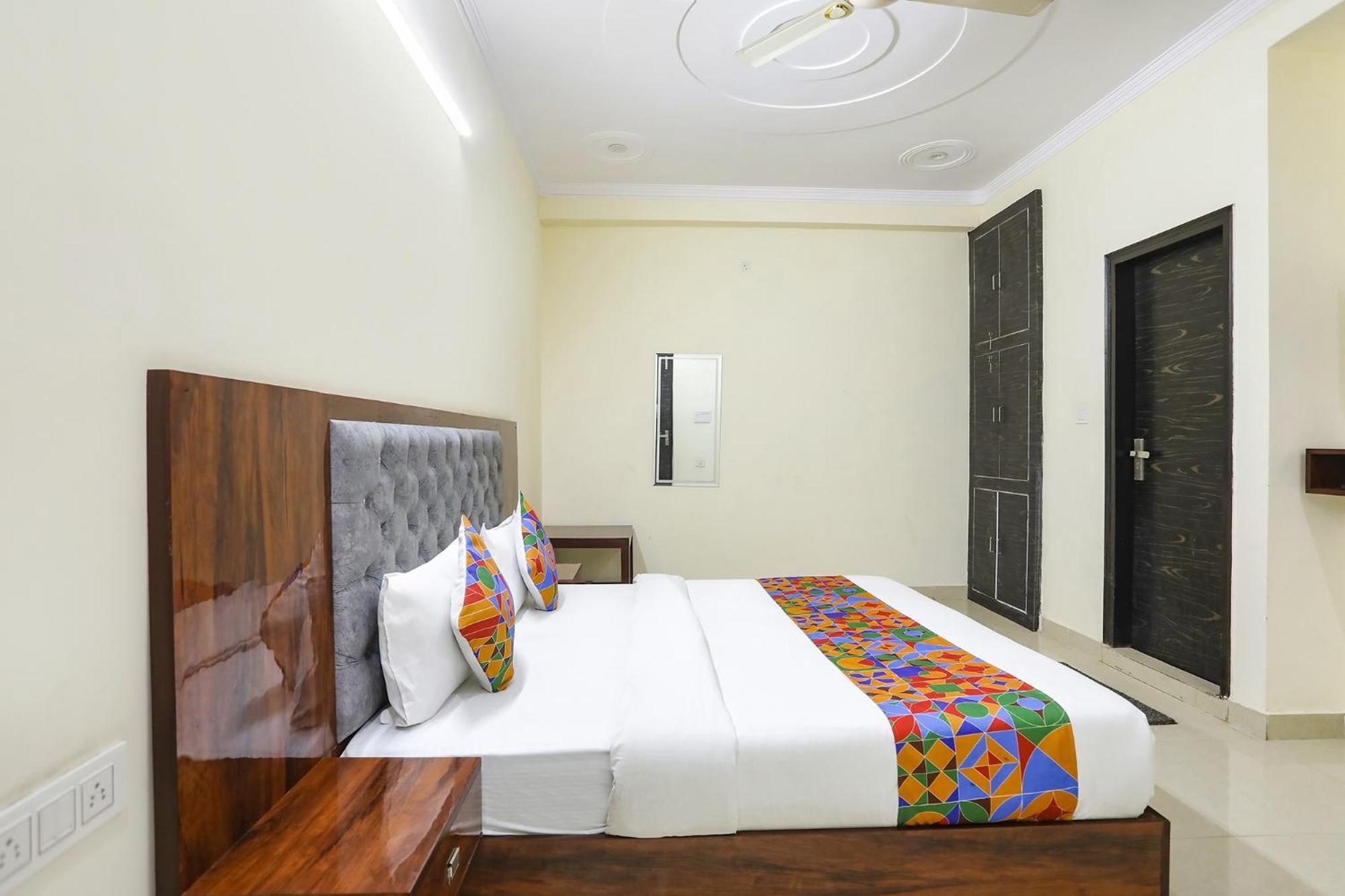 Fabexpress Asp Royal Residency Inn- Janakpuri Delhi  Exterior photo