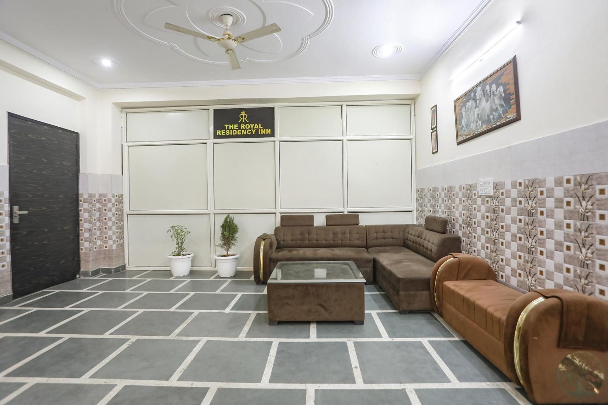 Fabexpress Asp Royal Residency Inn- Janakpuri Delhi  Exterior photo